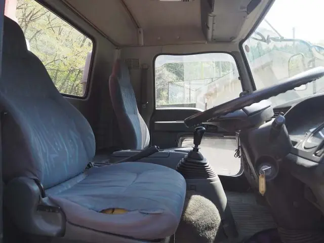 いすゞ フォワード ADG-FRR90K3S(2WD)の写真47