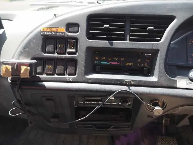 いすゞ フォワード ADG-FRR90K3S(2WD)の写真48