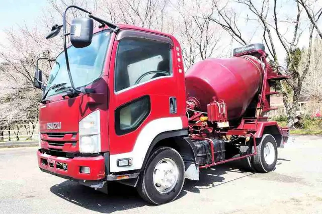 いすゞ フォワード TKG-FRR90S1(2WD)の写真1