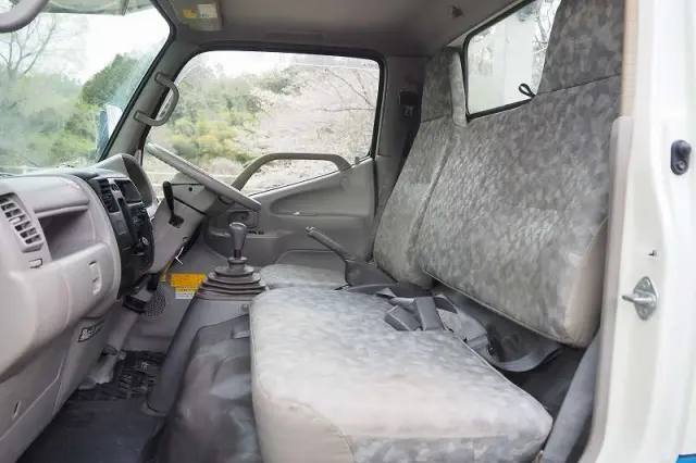 トヨタ ダイナ BDG-XZU354H(2WD)の写真42