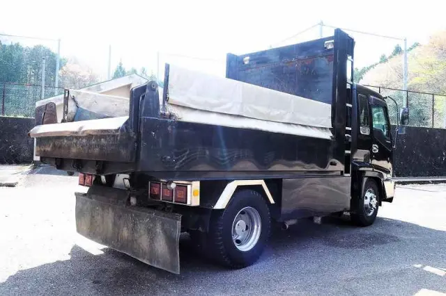 いすゞ フォワード ADG-FRR90D3(2WD)の写真5