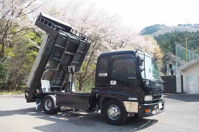 いすゞ フォワード ADG-FRR90D3(2WD)の写真13