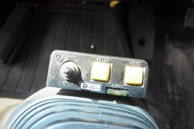 いすゞ フォワード ADG-FRR90D3(2WD)の写真46