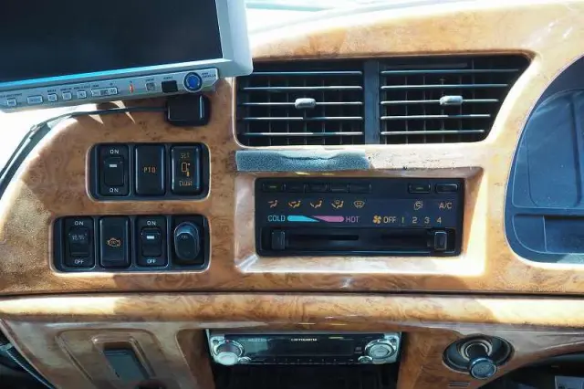 いすゞ フォワード ADG-FRR90D3(2WD)の写真48