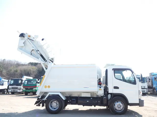 三菱 キャンター TKG-FEB90(2WD)の写真9