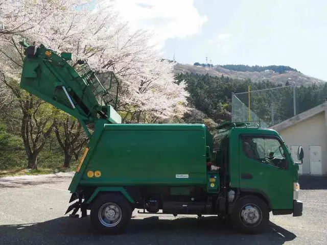 三菱 キャンター TKG-FEB90(2WD)の写真10