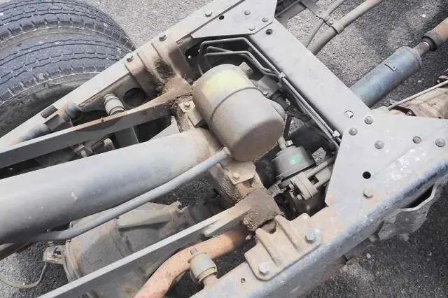 いすゞ エルフ PB-NKR81A(2WD)の写真31