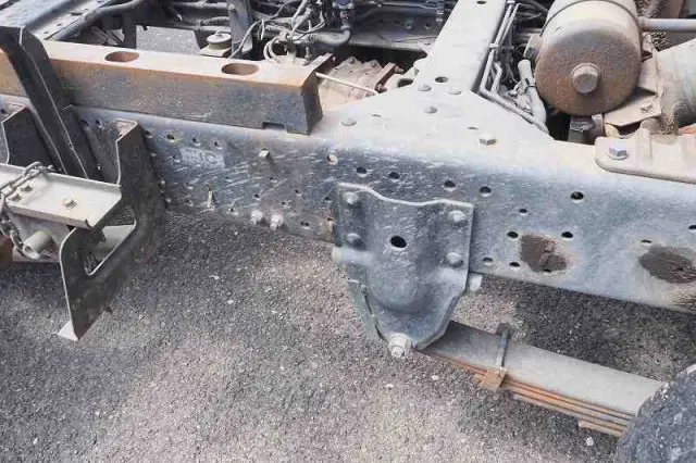 いすゞ エルフ PB-NKR81A(2WD)の写真37