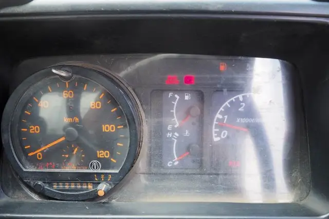 いすゞ エルフ PB-NKR81A(2WD)の写真50