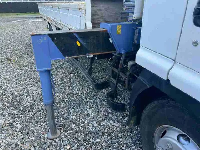 いすゞ フォワード KK-FRR35K4S(2WD)の写真10