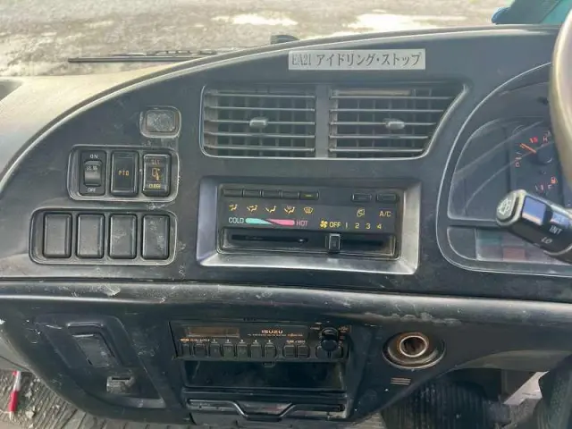 いすゞ フォワード KK-FRR35K4S(2WD)の写真48