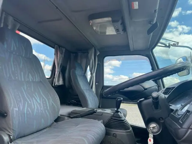 いすゞ フォワード PA-FRR34L4(2WD)の写真46