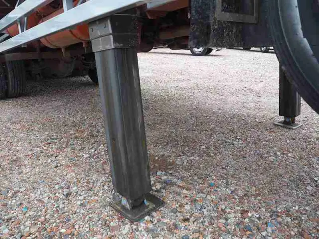 三菱 ファイター KL-FQ61FN(6x4)の写真11