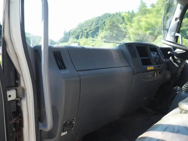 いすゞ フォワード TKG-FRR90S1(2WD)の写真44