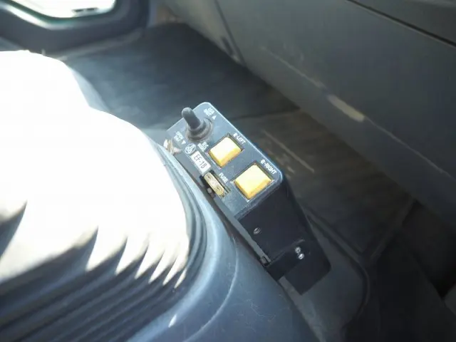 いすゞ フォワード TKG-FRR90S1(2WD)の写真48