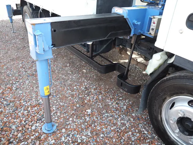 いすゞ エルフ KR-NPR72PR(2WD)の写真9