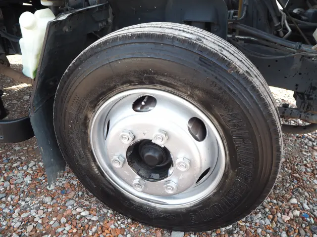 いすゞ エルフ KR-NPR72PR(2WD)の写真20