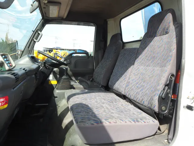 いすゞ エルフ KR-NPR72PR(2WD)の写真42