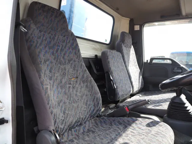 いすゞ エルフ KR-NPR72PR(2WD)の写真43