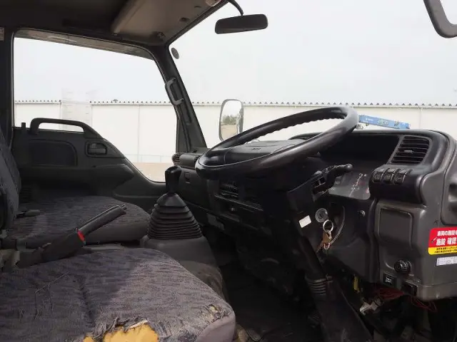 いすゞ エルフ KR-NPR72PR(2WD)の写真46