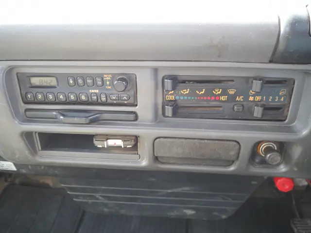 いすゞ エルフ KR-NPR72PR(2WD)の写真46