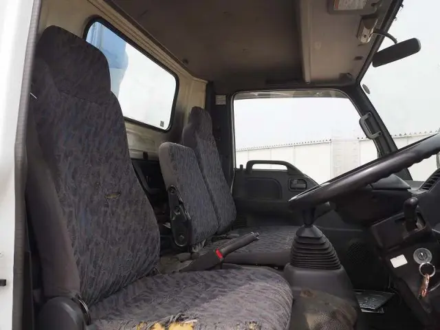 いすゞ エルフ KR-NPR72PR(2WD)の写真47