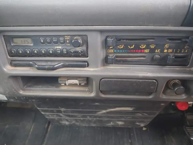 いすゞ エルフ KR-NPR72PR(2WD)の写真49