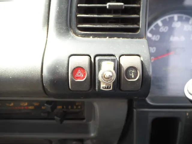 いすゞ エルフ KR-NPR72PR(2WD)の写真49