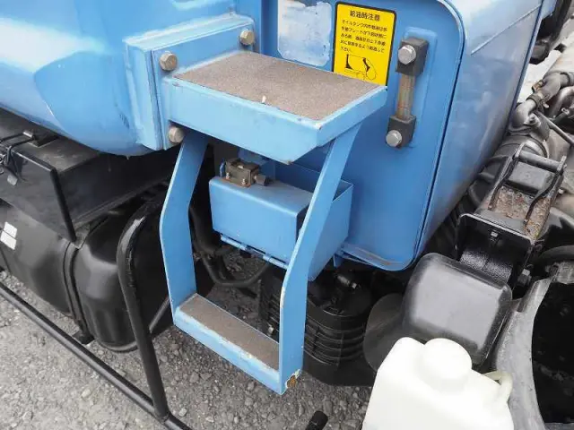 いすゞ エルフ TKG-NKR85AN(2WD)の写真29