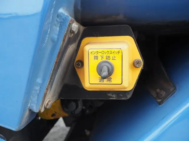 いすゞ エルフ TKG-NKR85AN(2WD)の写真32