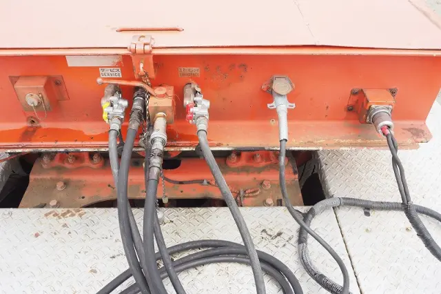 日野 プロフィア SS1EKJ-10183(6x4)の写真24