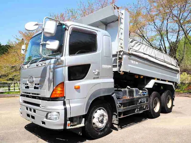 日野 プロフィア QKG-FS1EKAA(6x4)の写真1