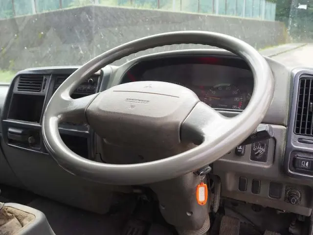 三菱 ファイター KK-FK71HH(2WD)の写真48