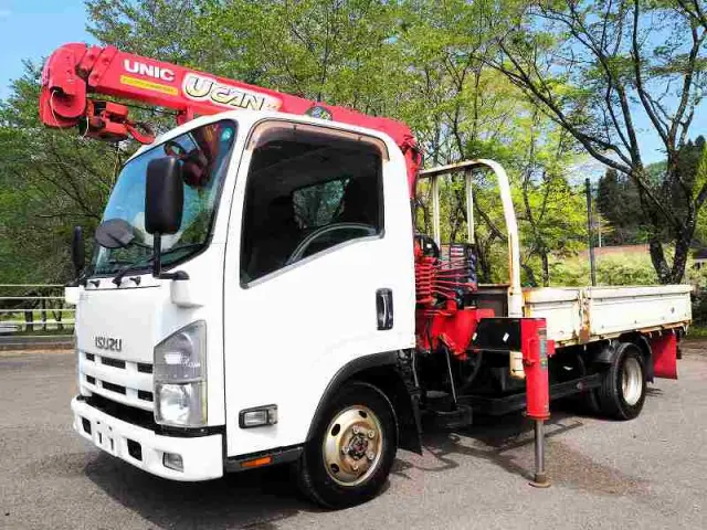 いすゞ エルフ SDG-NMS85AR(4WD)の写真1