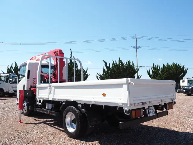 いすゞ エルフ SDG-NMS85AR(4WD)の写真3