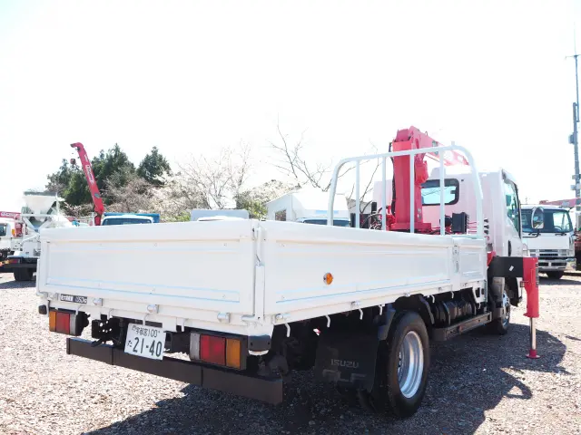 いすゞ エルフ SDG-NMS85AR(4WD)の写真5