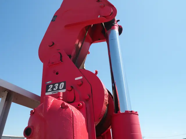 いすゞ エルフ SDG-NMS85AR(4WD)の写真9