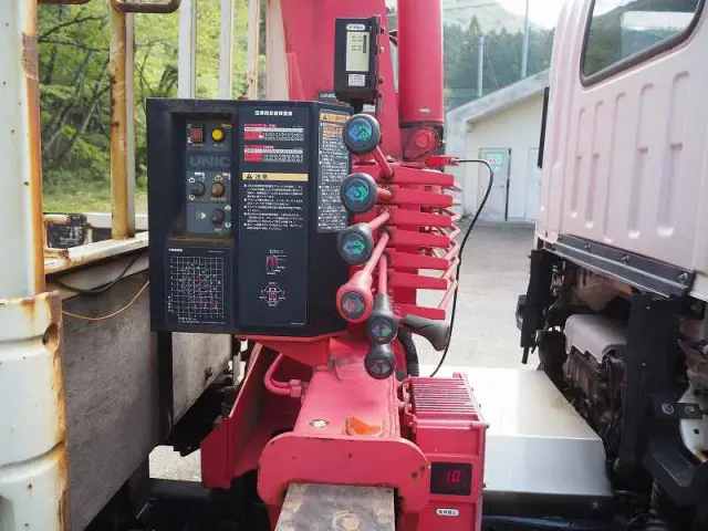 いすゞ エルフ SDG-NMS85AR(4WD)の写真10