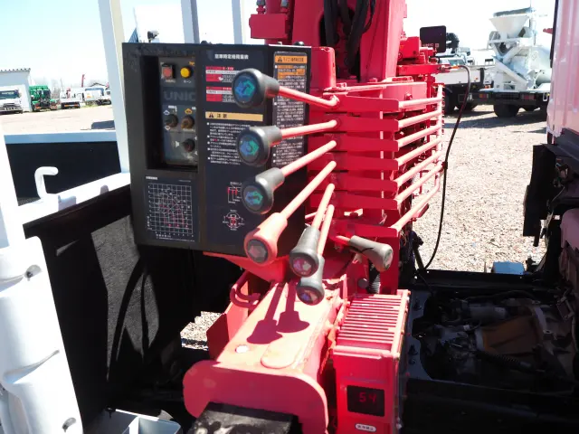 いすゞ エルフ SDG-NMS85AR(4WD)の写真12