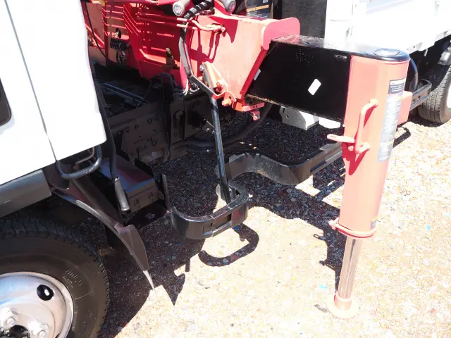 いすゞ エルフ SDG-NMS85AR(4WD)の写真13