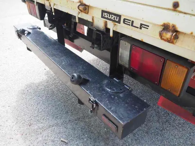 いすゞ エルフ SDG-NMS85AR(4WD)の写真28