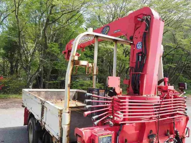 いすゞ エルフ SDG-NMS85AR(4WD)の写真37