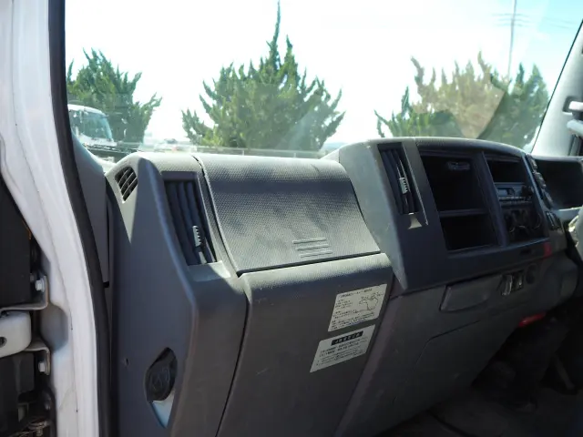 いすゞ エルフ SDG-NMS85AR(4WD)の写真39