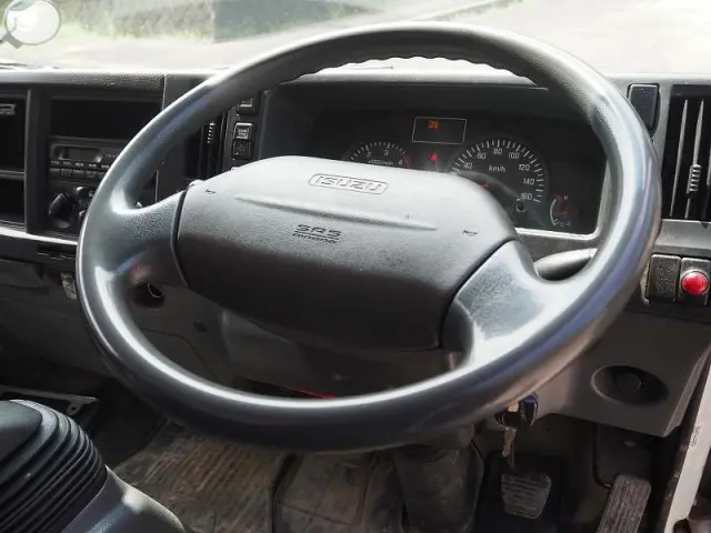 いすゞ エルフ SDG-NMS85AR(4WD)の写真46