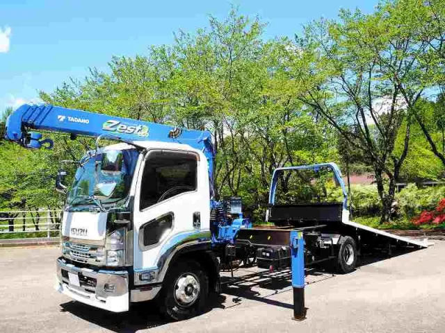 いすゞ フォワード TKG-FRR90S2(2WD)の写真1