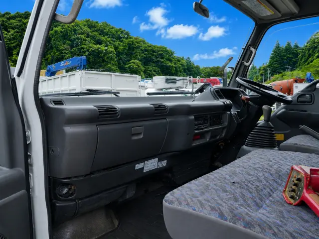 いすゞ エルフ KR-NPR72PR(2WD)の写真38