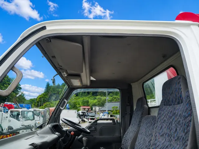 いすゞ エルフ KR-NPR72PR(2WD)の写真39