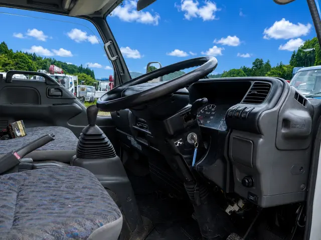 いすゞ エルフ KR-NPR72PR(2WD)の写真42