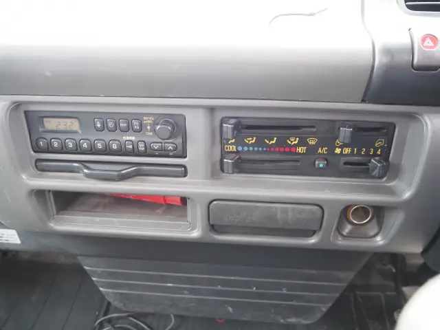 いすゞ エルフ KR-NPR72PR(2WD)の写真45
