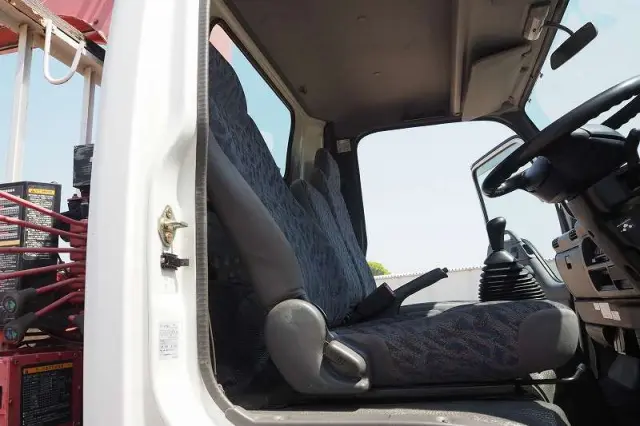 いすゞ エルフ KR-NPR72PR(2WD)の写真46